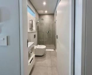 Modern Sea Point Apartment | Rooftop Pool Hotel in Sea Point