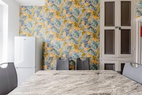 Highfields House - Free Wifi - Free Local Parking Hotel in Sheffield