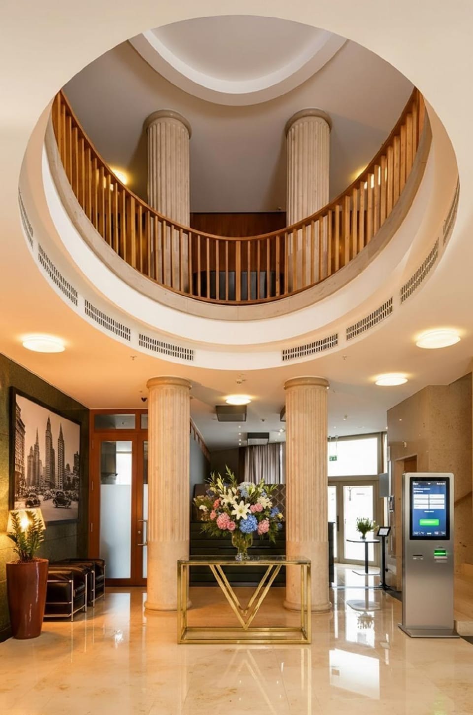 Main Plaza Suite Tower Hotel in Frankfurt