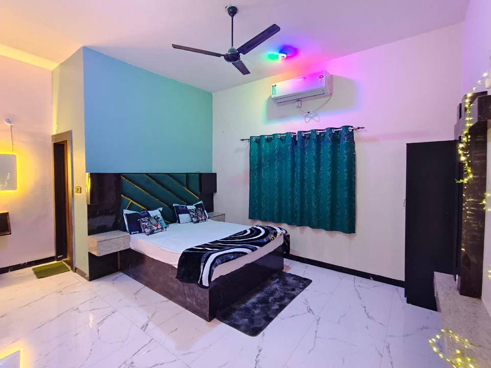 4S Hotel Hotel in India