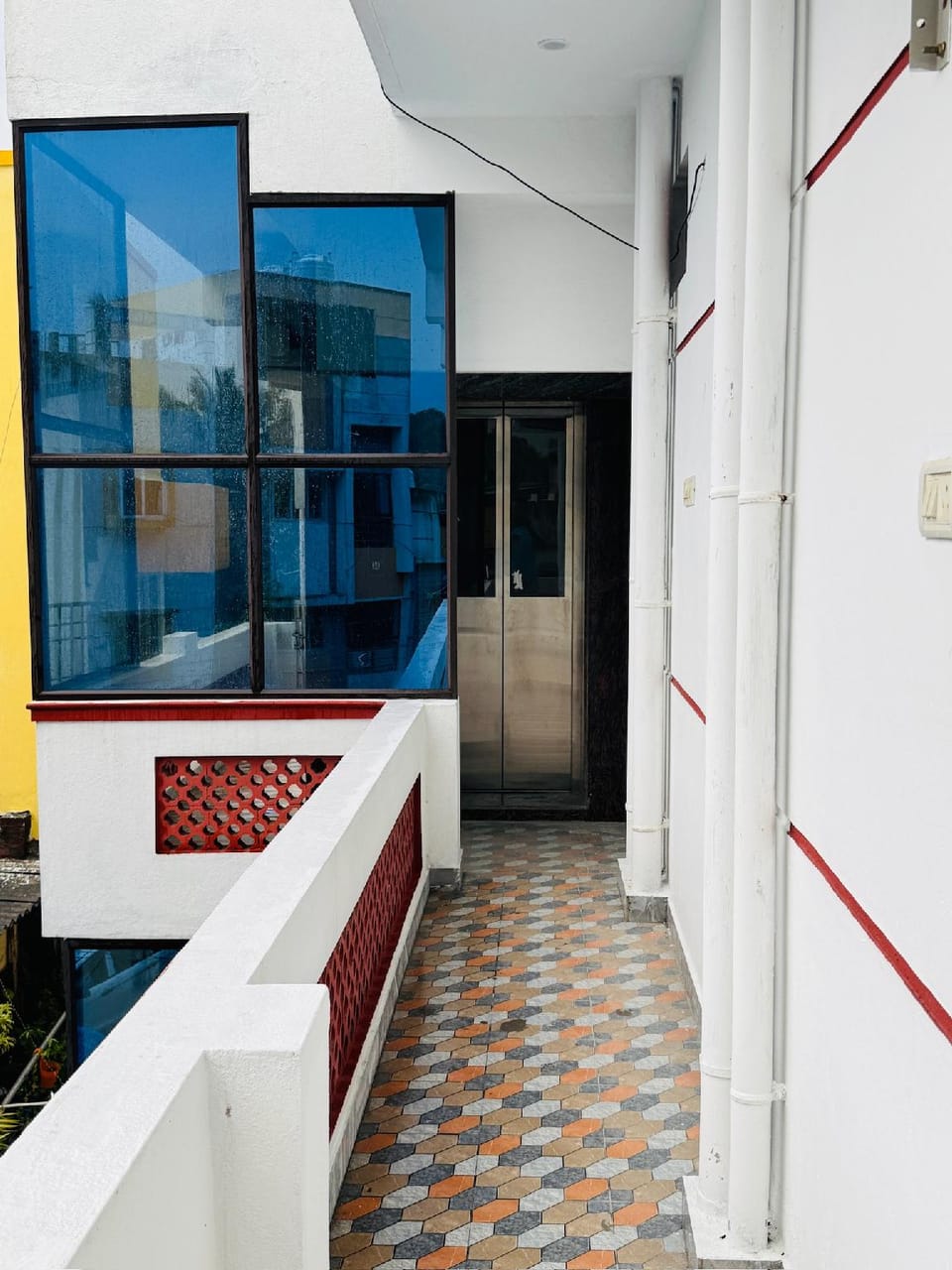 Hotel Anbu Airport Hotel in Chennai