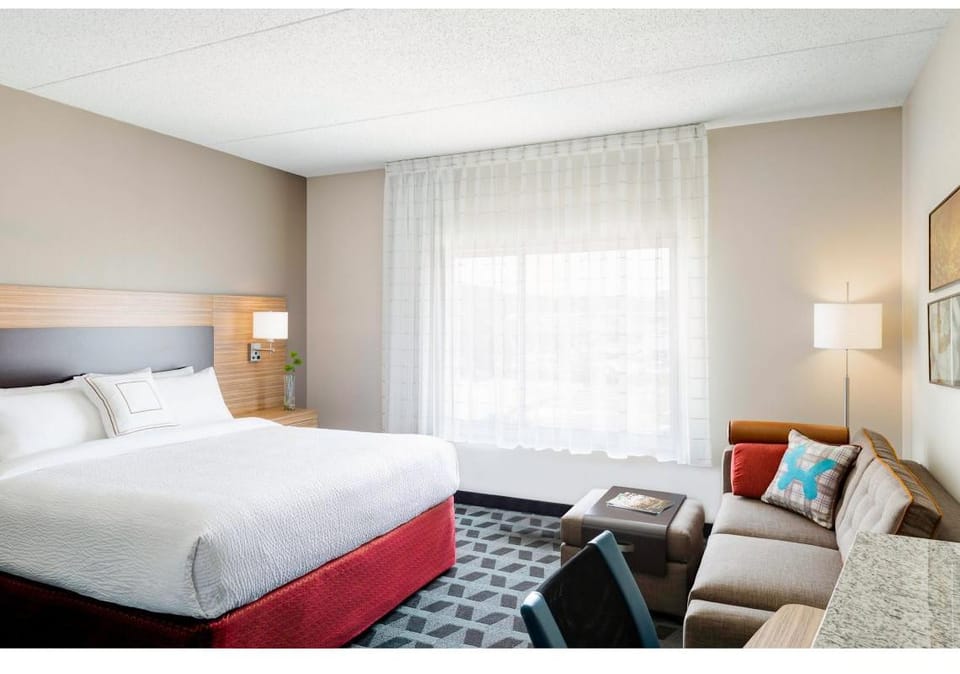 TownePlace Suites by Marriott Toledo Perrysburg Hotel in Perrysburg