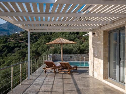 Pyrgos Plakias Hotel in Crete
