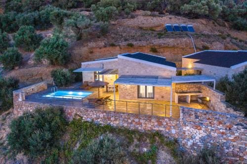 Pyrgos Plakias Hotel in Crete