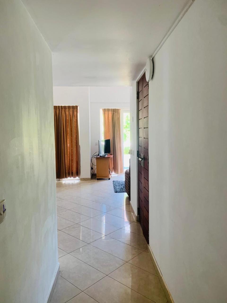 Crystal Sand Mount Lavinia Hotel in Dehiwala-Mount Lavinia