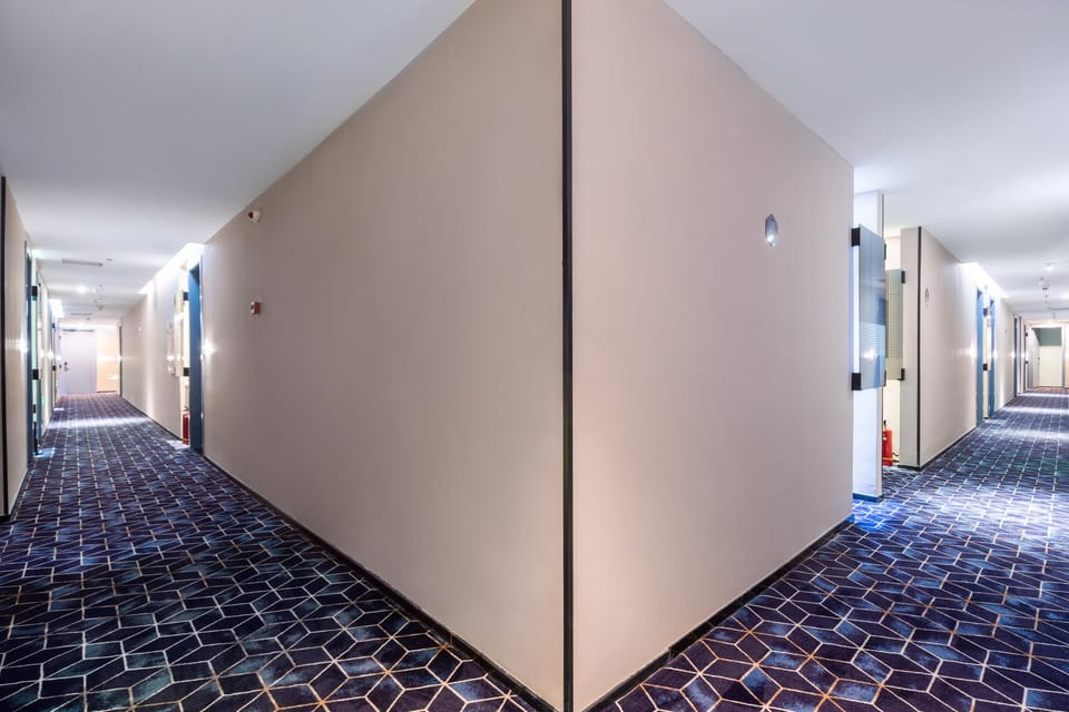 YiBai Hotel Beijing Wukesong Yuquanlu Subway Station Branch Hotel in Beijing