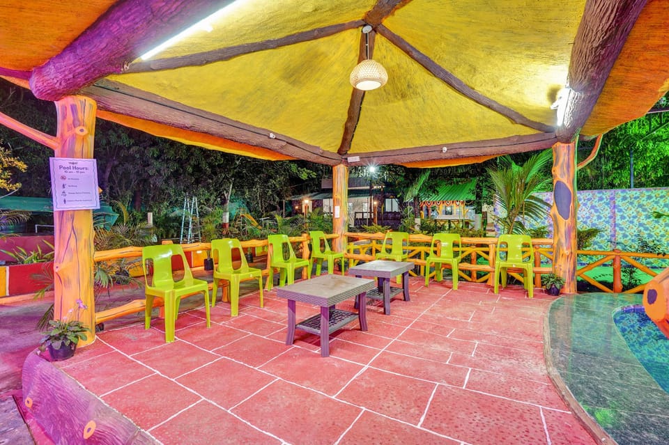 Falcon's Retreat Hotel in Maharashtra