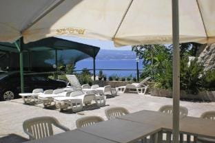 Villa in Nemira with Sea Views and Hiking Hotel in Split-Dalmatia County