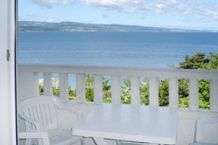Villa in Nemira with Sea Views and Hiking Hotel in Split-Dalmatia County