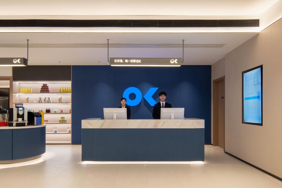 Huanman Hotel Qingdao Zhanqiao Zhongshan Road Metr Hotel in Qingdao