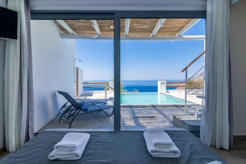 Pyrgos Exclusive Hotel in Crete