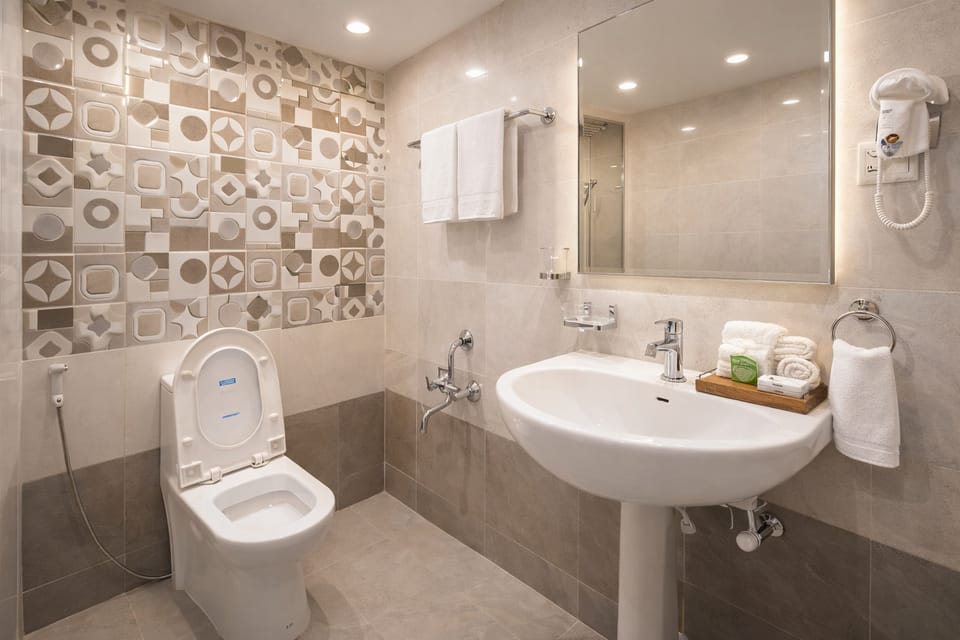 Skytouch Residency, Sholinganallur Hotel in Chennai
