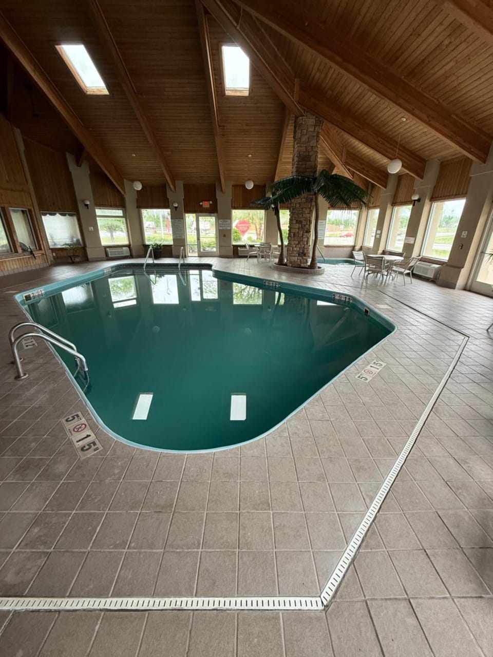 Swimming pool