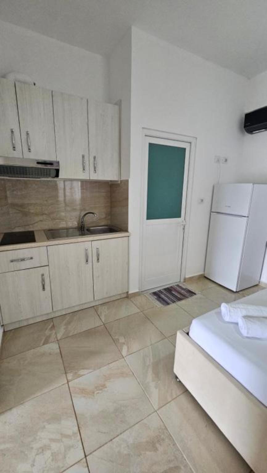 Vila Finnley Apartment hotel in Ksamil