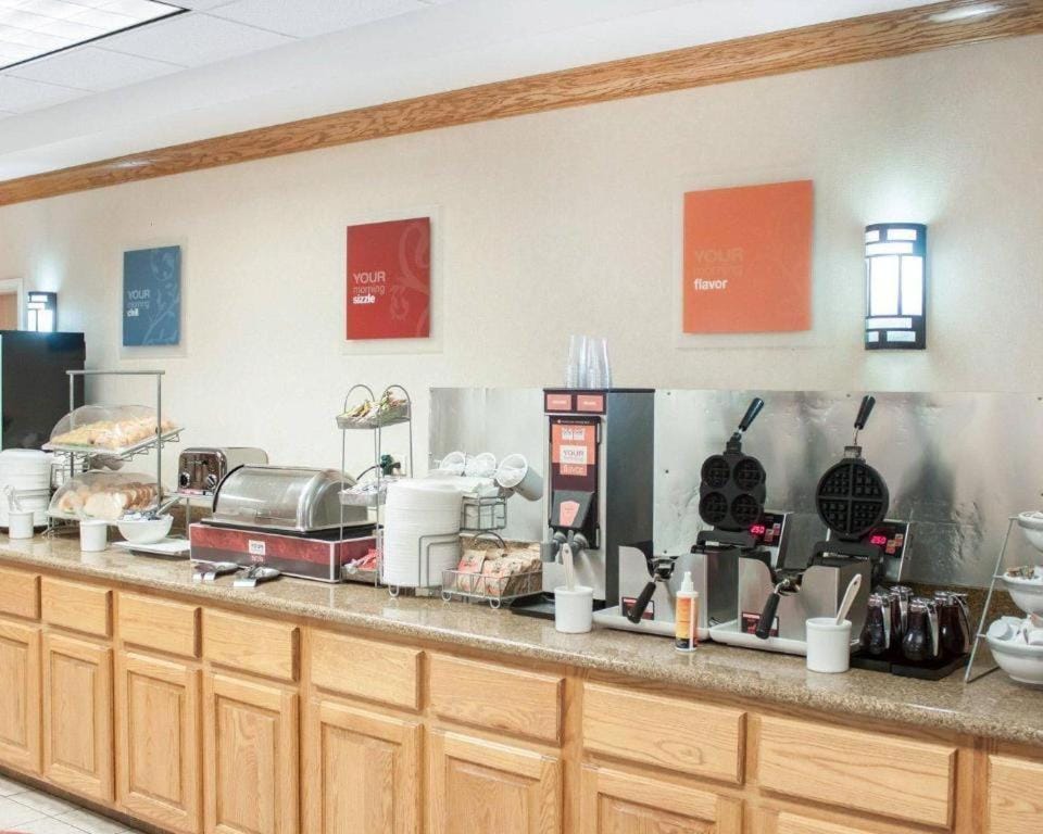 Comfort Suites Airport Hotel in Boise