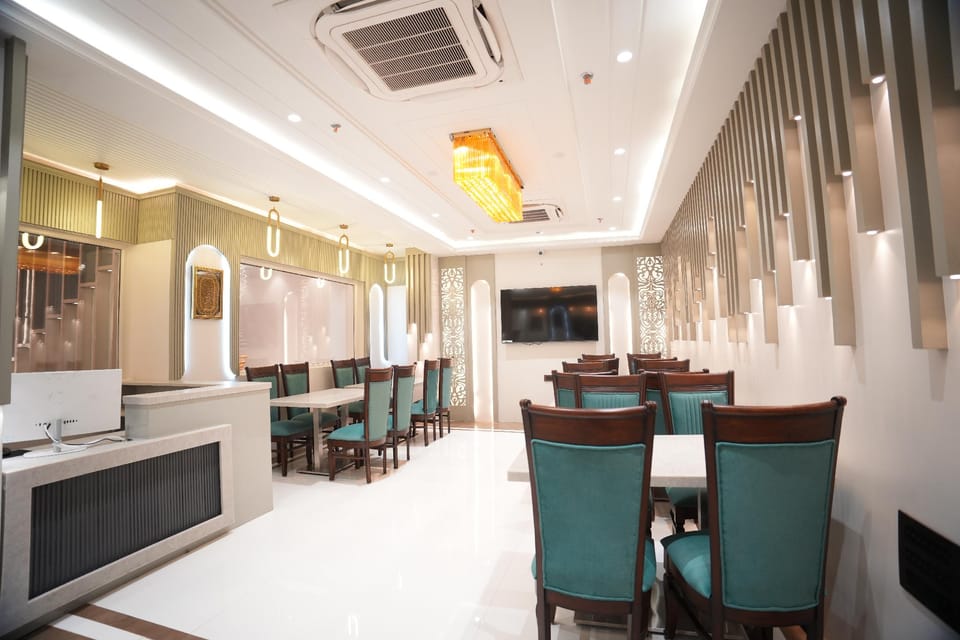 Hotel Shri Vinayak Hotel in Varanasi