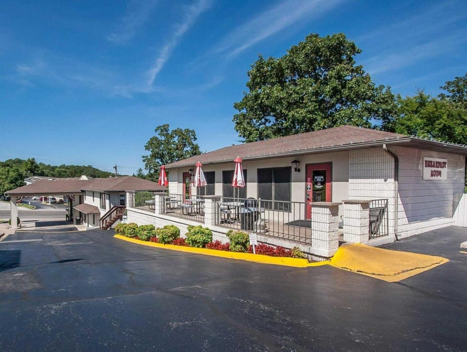 Quality Inn West-Branson Theatre District Hotel in Branson