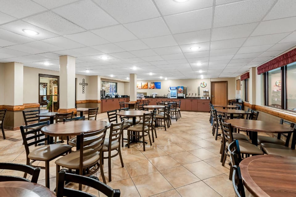 Comfort Inn & Suites Branson Meadows Hotel in Branson