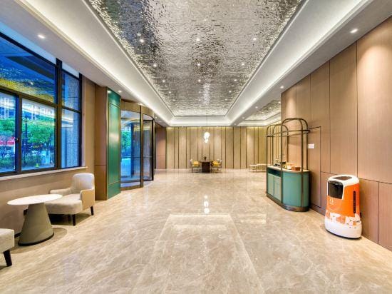 Orange Hotel Hangzhou Xiaoshan Binkang Road Subway Station Hotel in Hangzhou