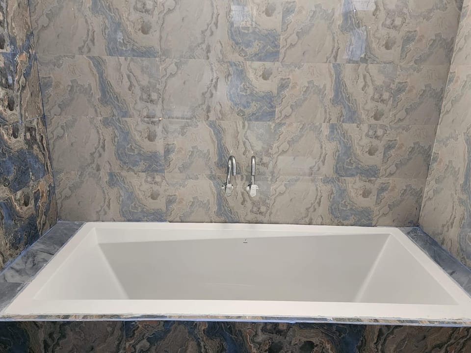 Bathtub