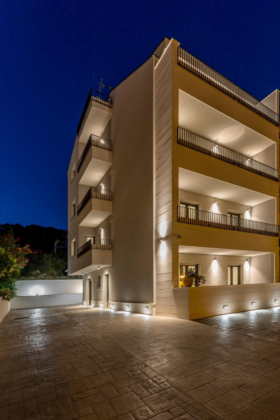 2NIGHTSTUDIOS Hotel in Split