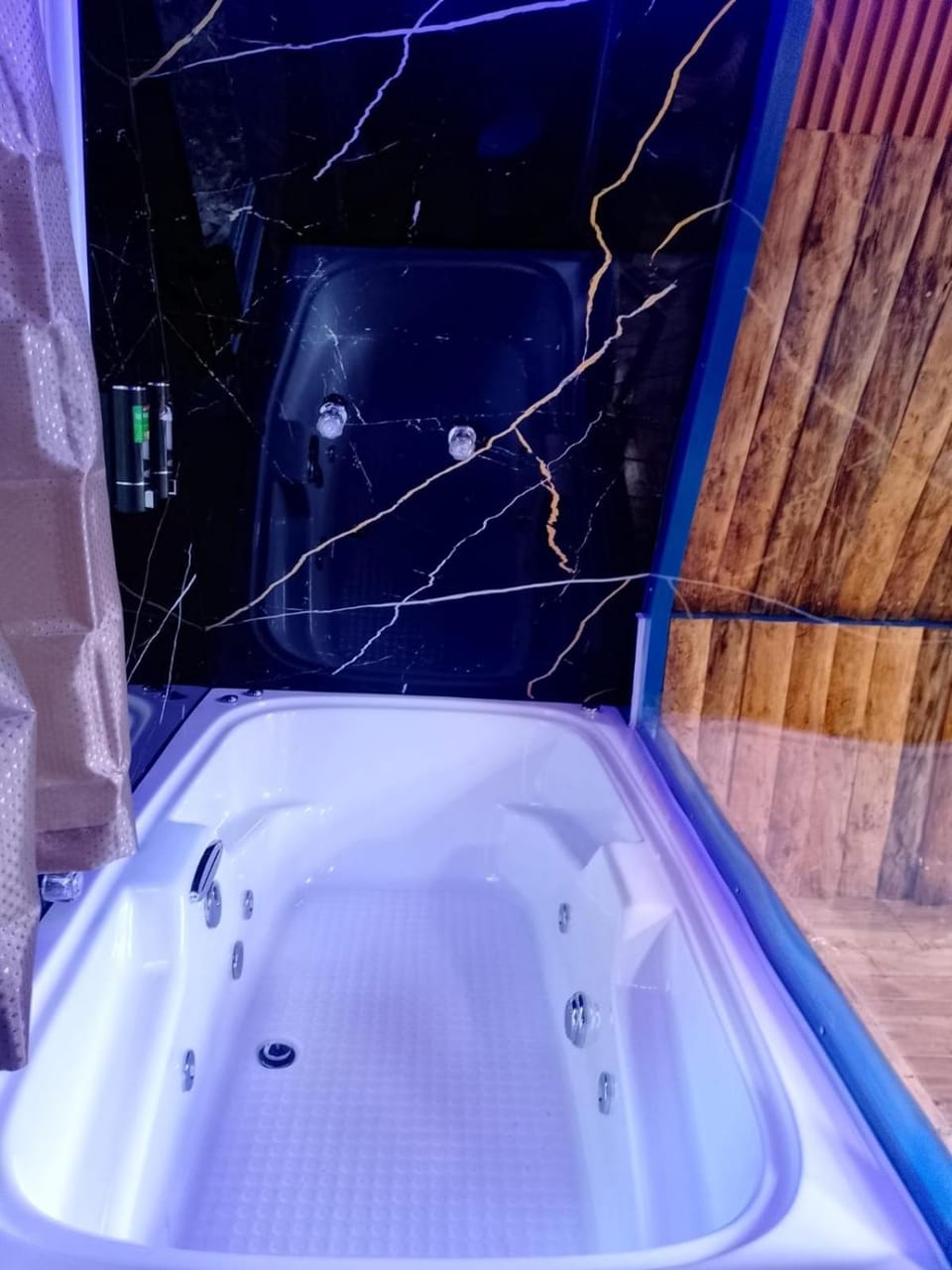 Hot tub