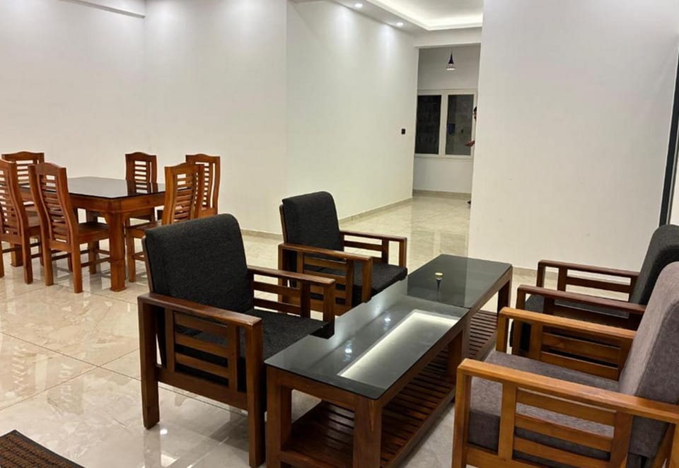 Munnar Family Castle Hotel in Kerala