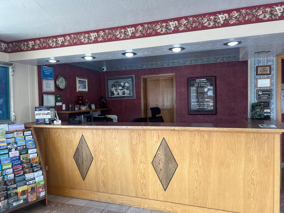 Red Carpet Inn Medford Hotel in Medford