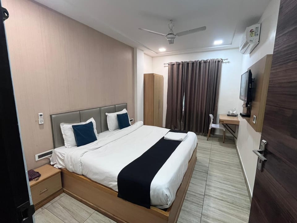 SUNRISE REGAL INN Hotel in Lucknow