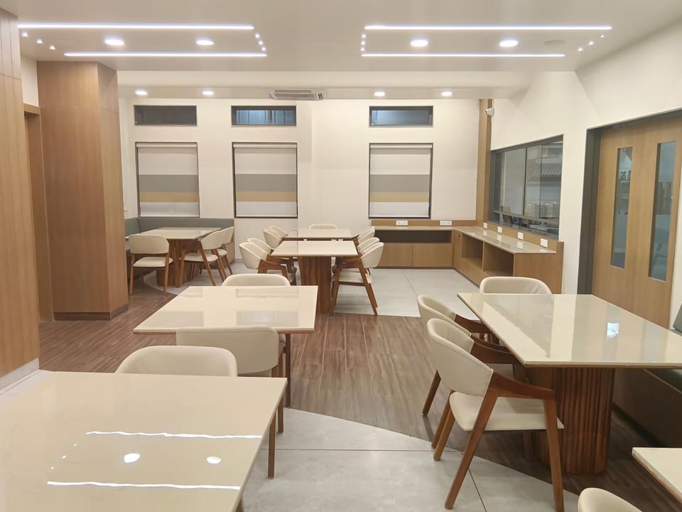 V Club Bed and Breakfast in Gujarat