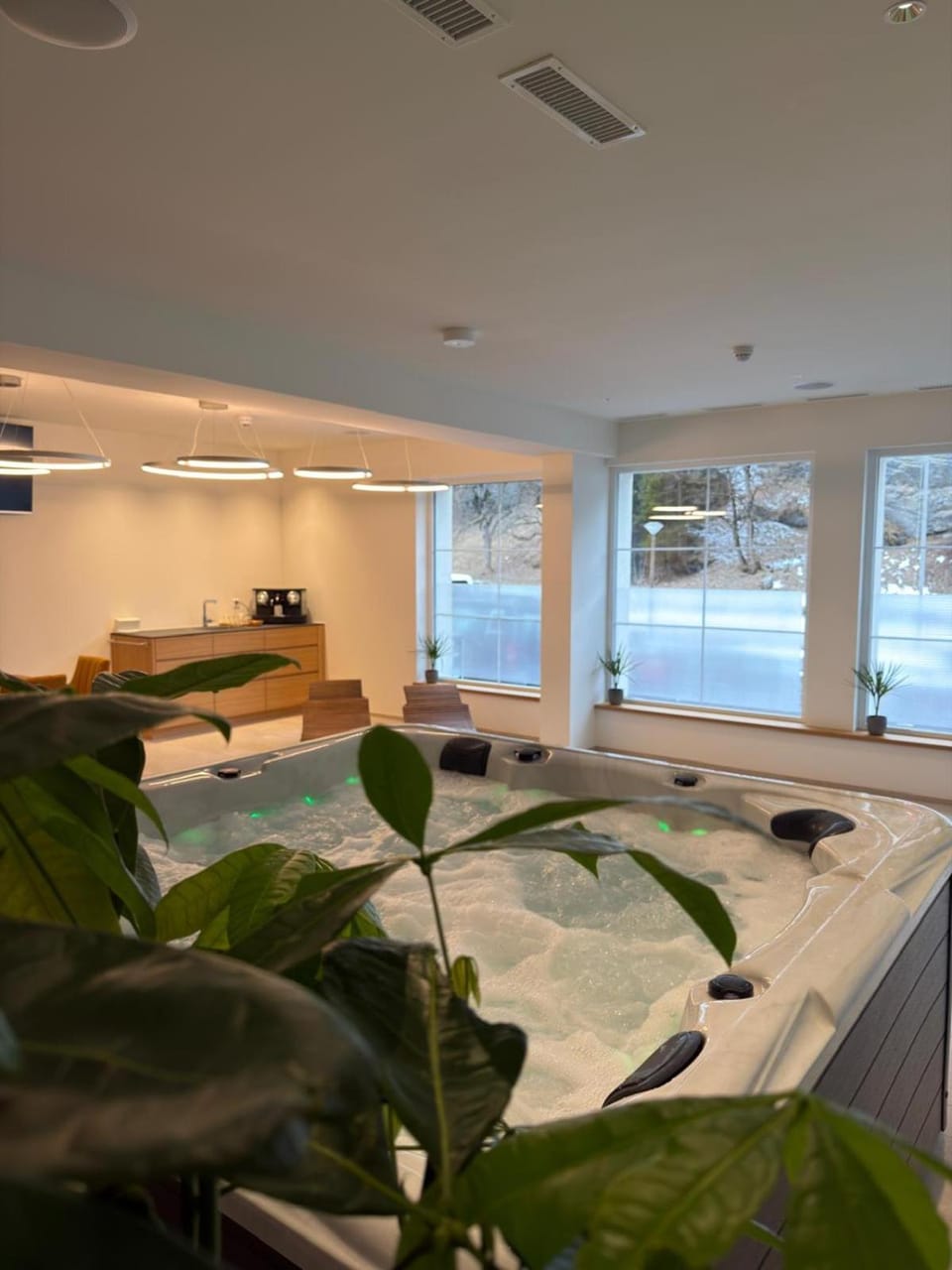 Hot tub