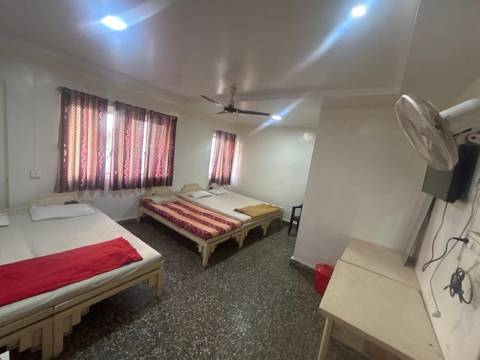 Panchratna executive lodge Hotel in Karnataka