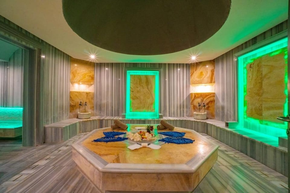 Maxima Paradise Resort Hotel in Aydın Province