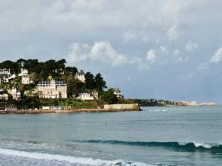 Rooms 4 People Hotel in Perros-Guirec