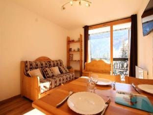 Studio for 4 People Hotel in Saint-Chaffrey