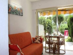 Studio for 2 People Hotel in Villeneuve-Loubet