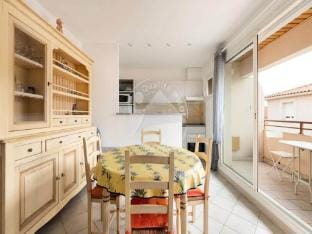 Rooms for 5 People Hotel in Le Grau-du-Roi