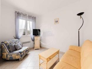 Rooms for 5 People Hotel in Le Grau-du-Roi