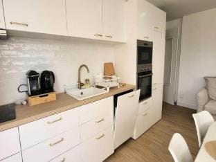 Apartments for 4 People Hotel in Le Grau-du-Roi