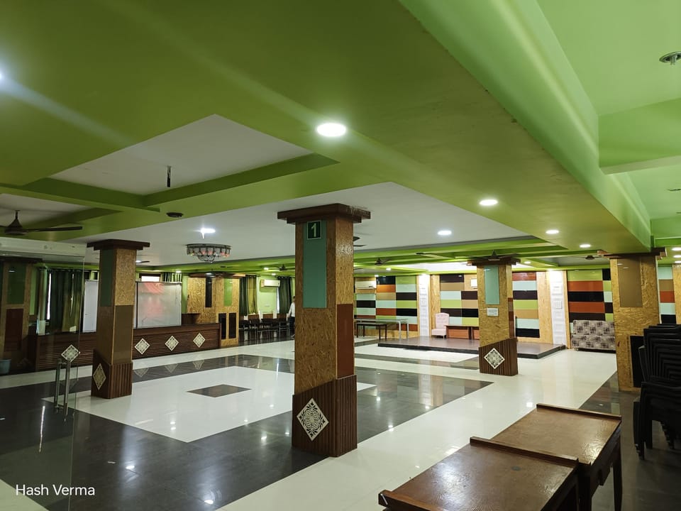 Hotel New Holiday Inn Hotel in Rajasthan