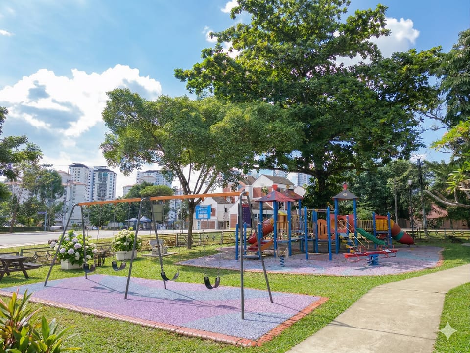 Workstay Hostel Dorm with invoice 10min to KL Sentral Mid Valley Capsule hotel in Federal Territory of Kuala Lumpur