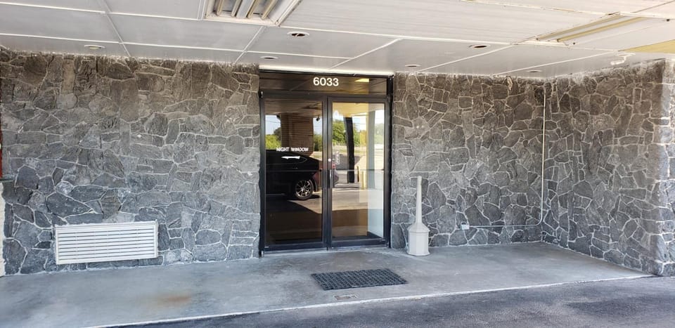 Americas Best Value Inn & Suites Corpus Christi Hotel in Corpus Christi