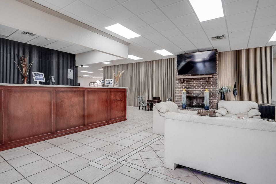 Clarks Inn Savannah Airport Hotel in Pooler