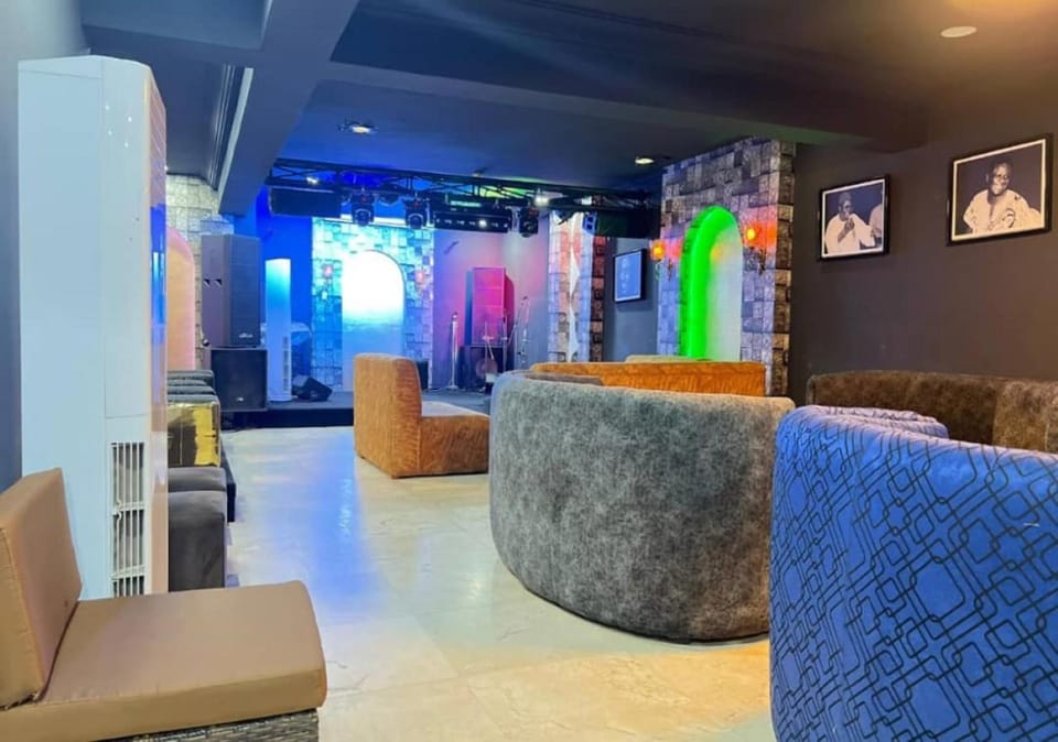 Bar/lounge