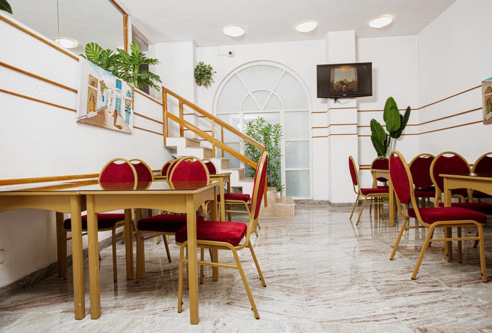 Le National Hotel in Tunis