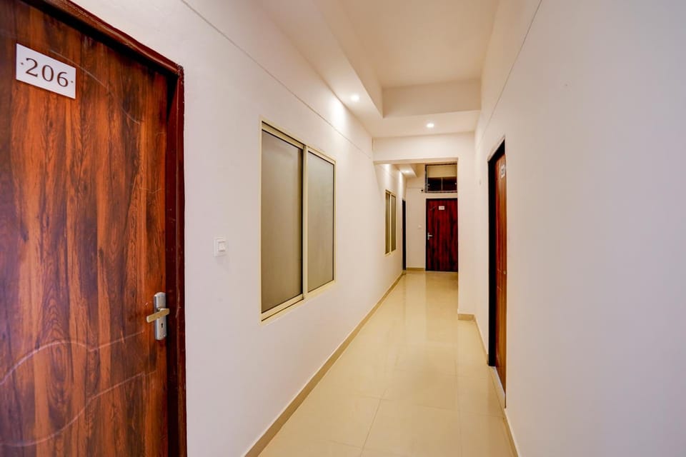 Super OYO Collection O Prayag Railway Junction Hotel in Uttar Pradesh