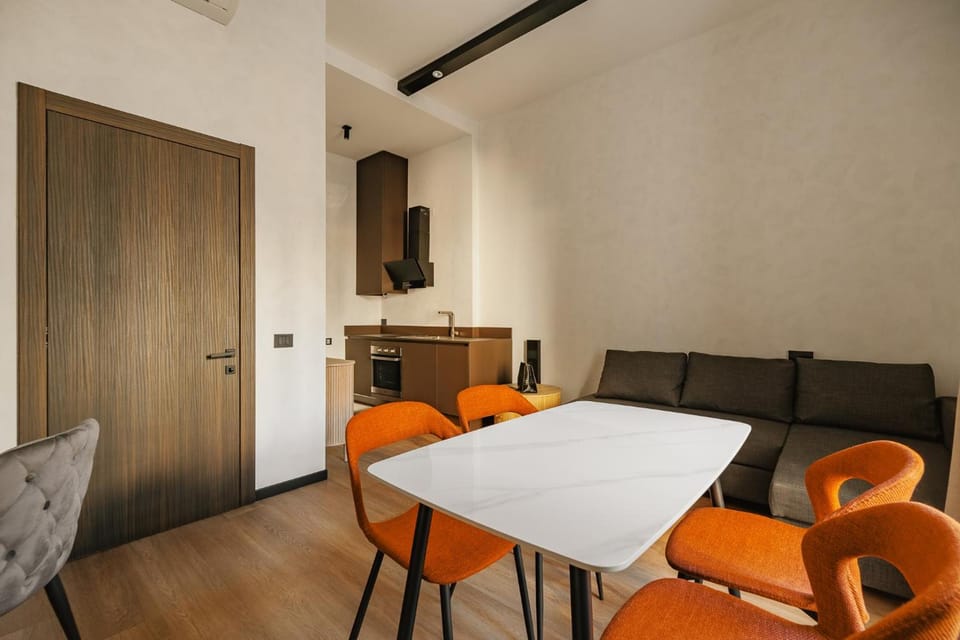 Cavour Suites Apartment hotel in Marche