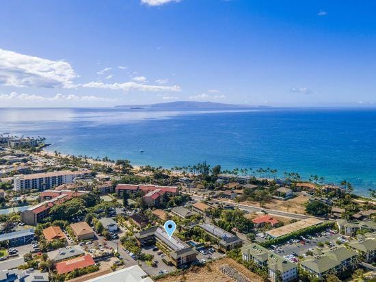Kalama Terrace P-307 - 3rd-floor walkup, 7 min walk to Charley Young Beach, AC! Hotel in Kihei