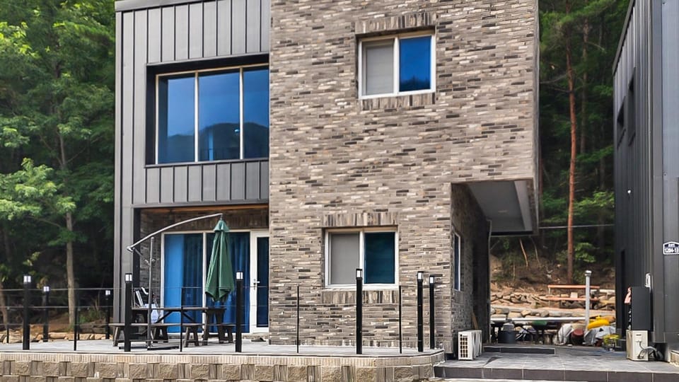 Yeoulmok Pension Hotel in South Korea