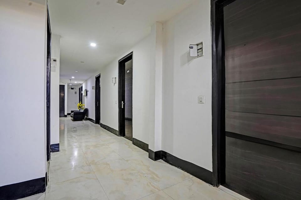 Via Red Apple Hotel in New Delhi